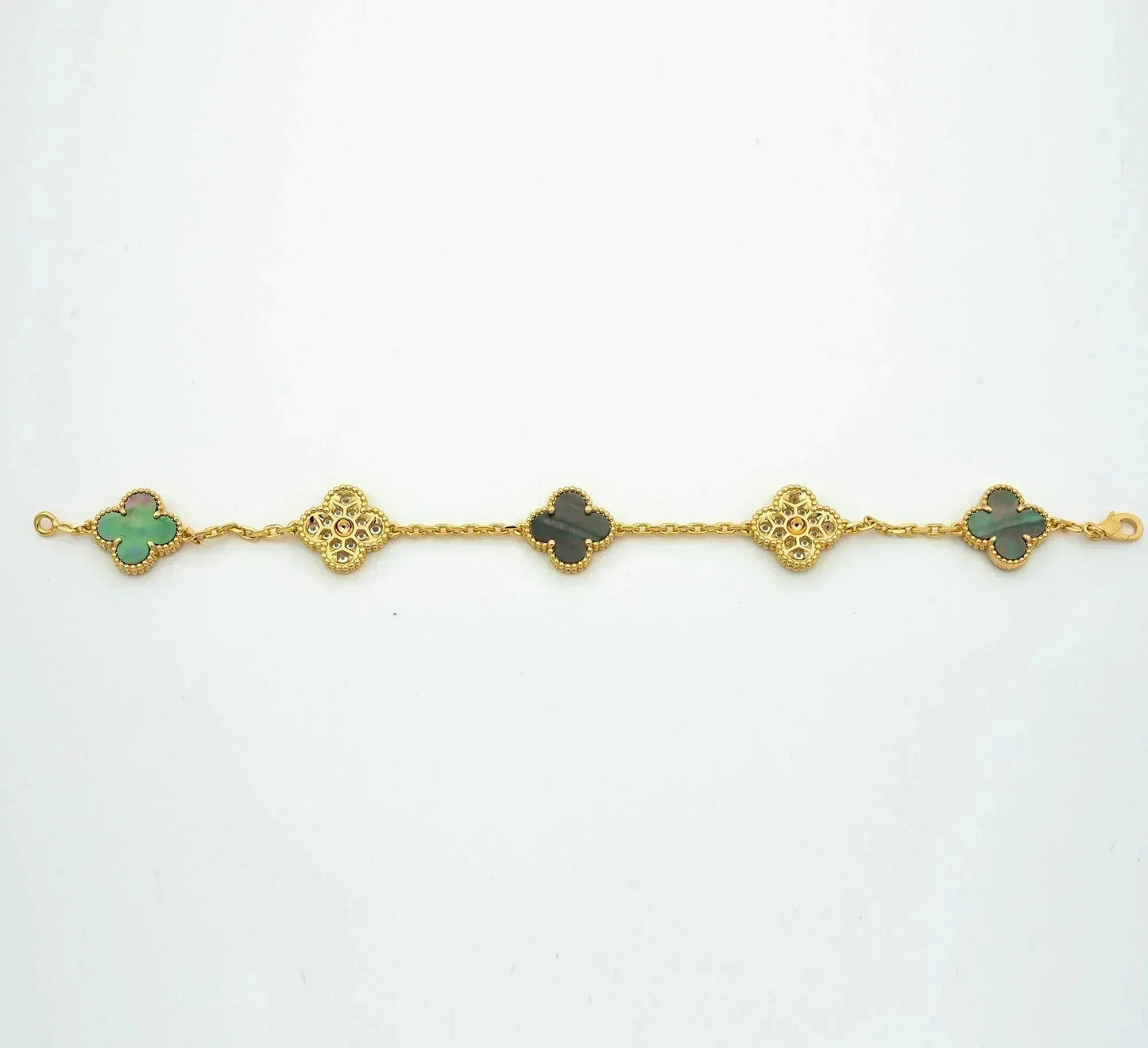 [Noble Aura jewelry] CLOVER 5 MOTIF GRAY MOP BRACELET COLLECTION