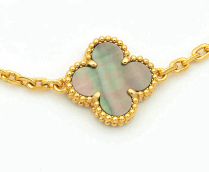 [Noble Aura jewelry] CLOVER 5 MOTIF GRAY MOP BRACELET COLLECTION
