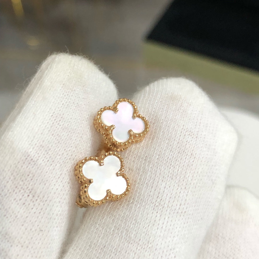 [Noble Aura jewelry]CLOVER MINI GOLD EARRINGS