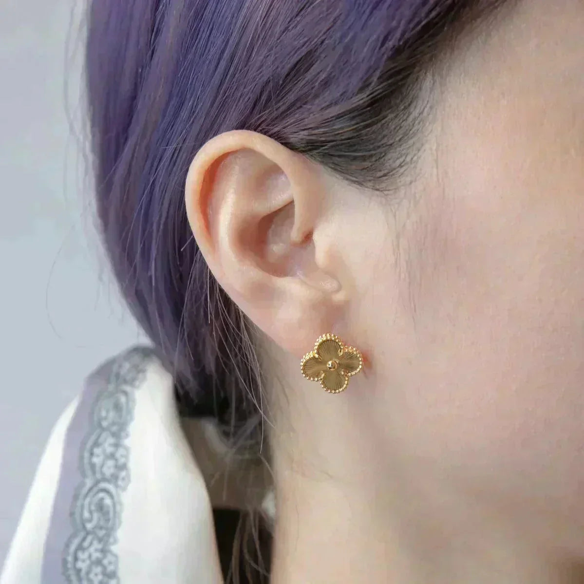 [Noble Aura jewelry]CLOVER MEDIUM 1 MOTIFS LASER EARRINGS