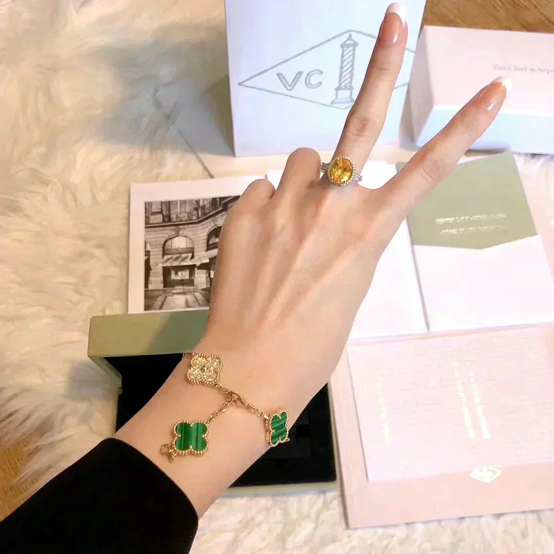 [Noble Aura jewelry] CLOVER 5 MOTIF MALACHITE BRACELET COLLECTION