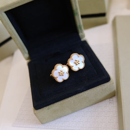 [Noble Aura jewelry]LUCKY PINK GOLD WHITE MOP EARRINGS
