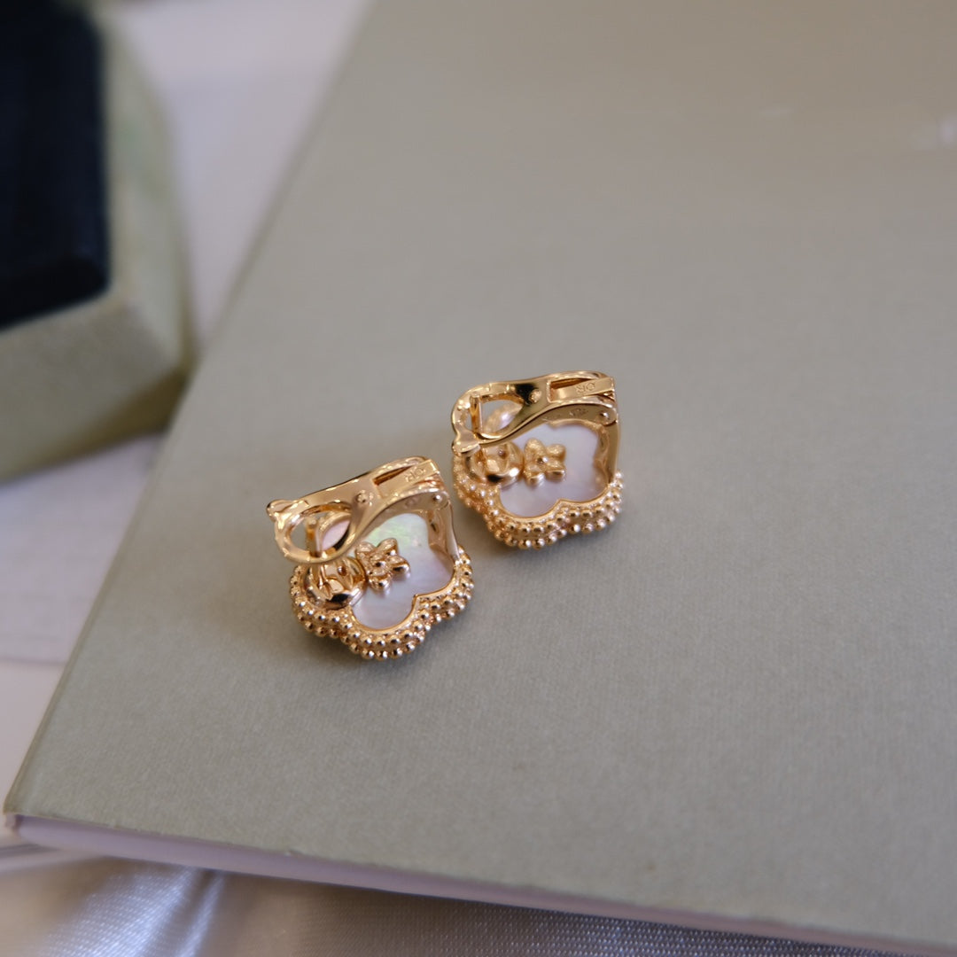 [Noble Aura jewelry]LUCKY PINK GOLD WHITE MOP EARRINGS