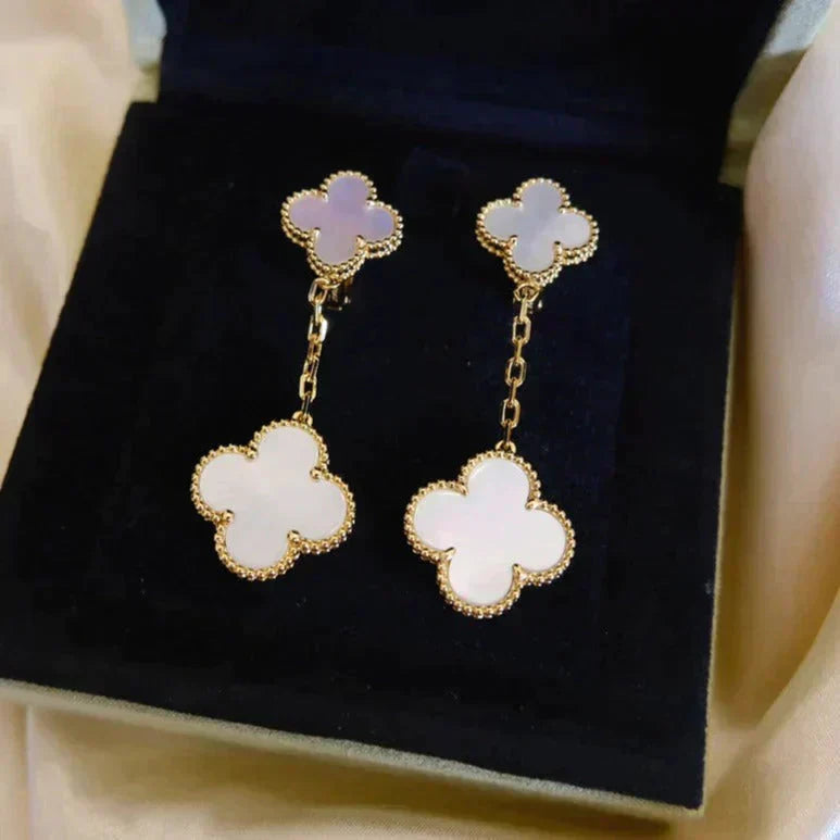 [Noble Aura jewelry]CLOVER 2 MOTIF WHITE MOP EARRINGS