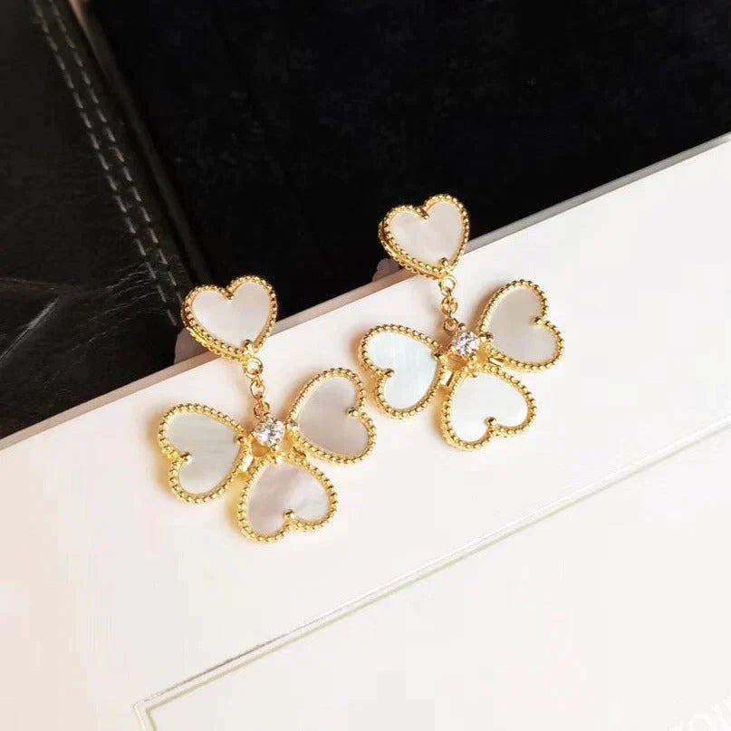 [Noble Aura jewelry]CLOVER SWEET WHITE MOP EARRINGS