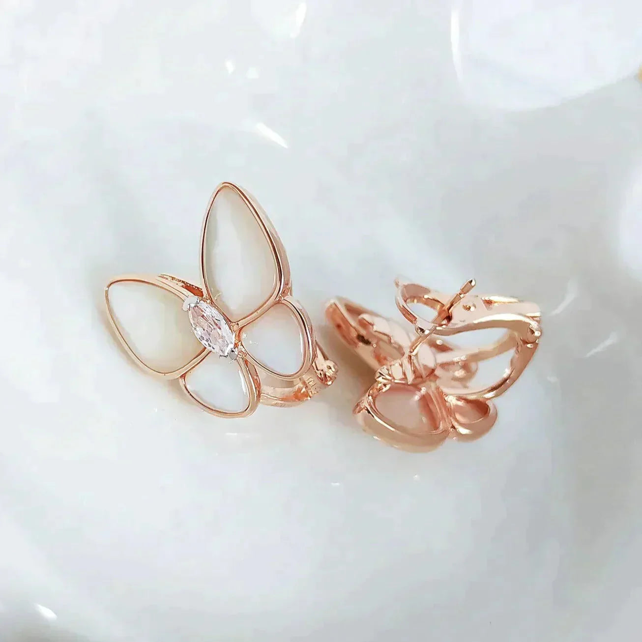 [Noble Aura jewelry]BUTTERFLY MOP DIAMOND EARRINGS
