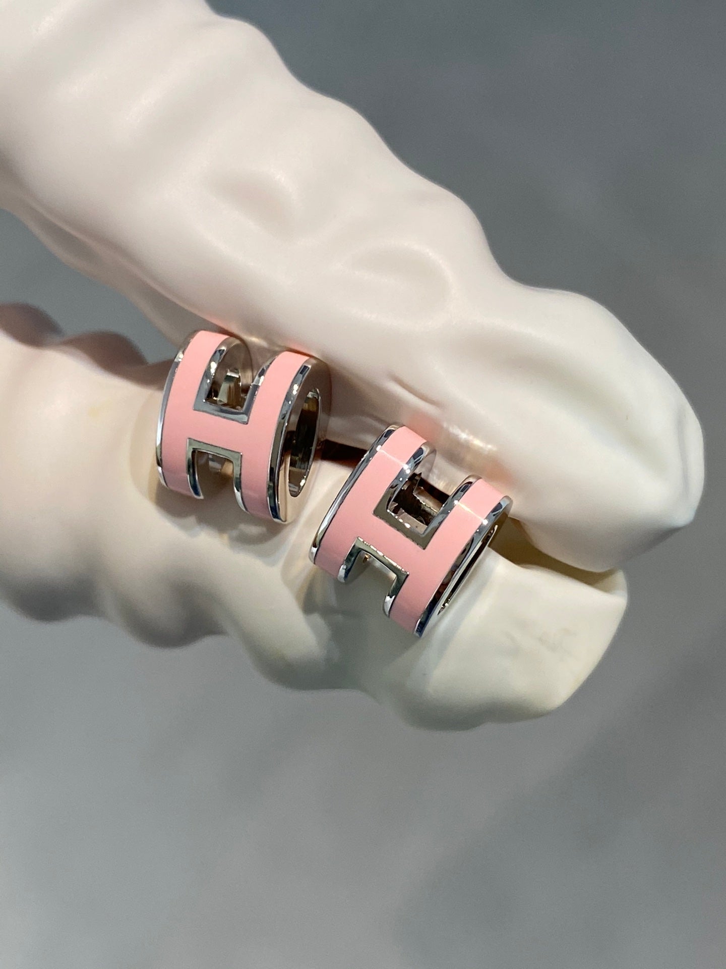 [Noble Aura jewelry]MINI POP H SILVER EARRINGS PINK