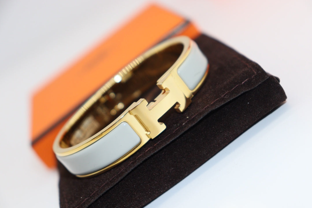 [Noble Aura jewelry]H LIGHT BLUE BRACELET