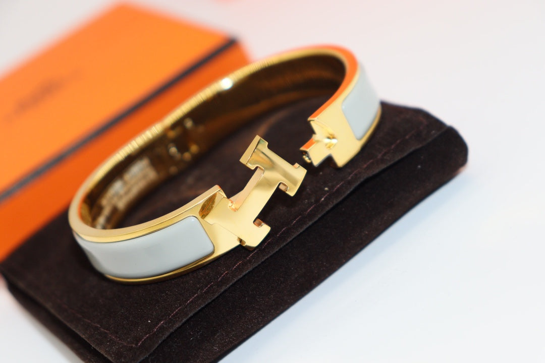 [Noble Aura jewelry]H LIGHT BLUE BRACELET