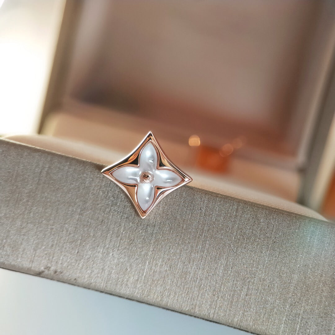[Noble Aura jewelry]STAR MOP PINK GOLD EARRINGS