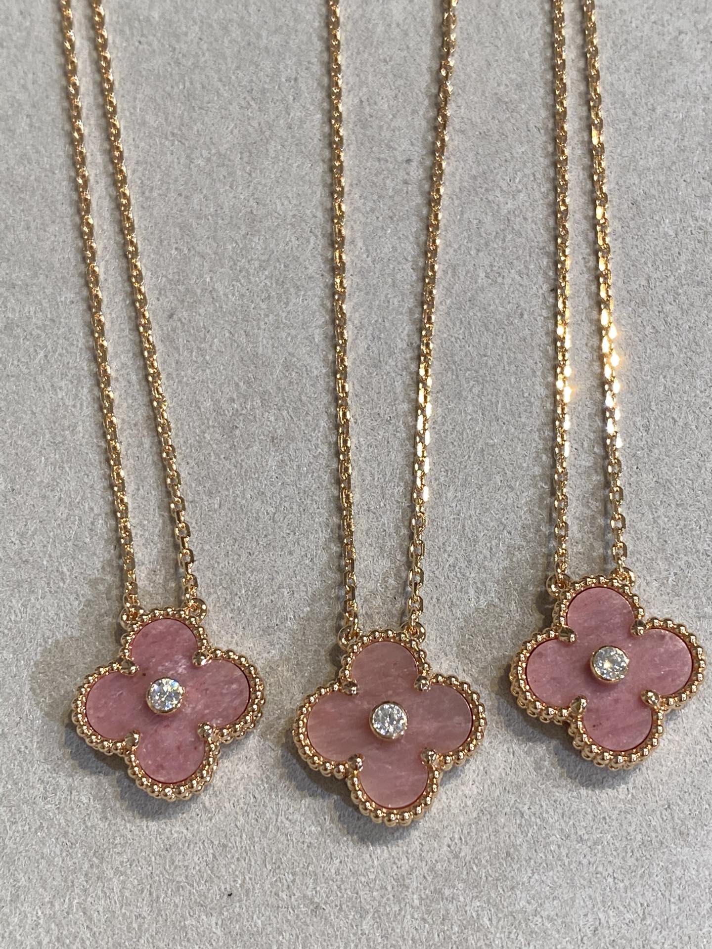 [Noble Aura jewelry]CLOVER 15MM DIAMOND RHODONITE NECKLACE