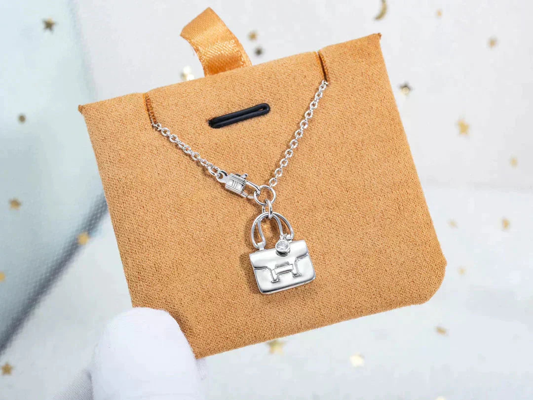 [Noble Aura jewelry]AMULETTE PEDANT SILVER NECKLACE
