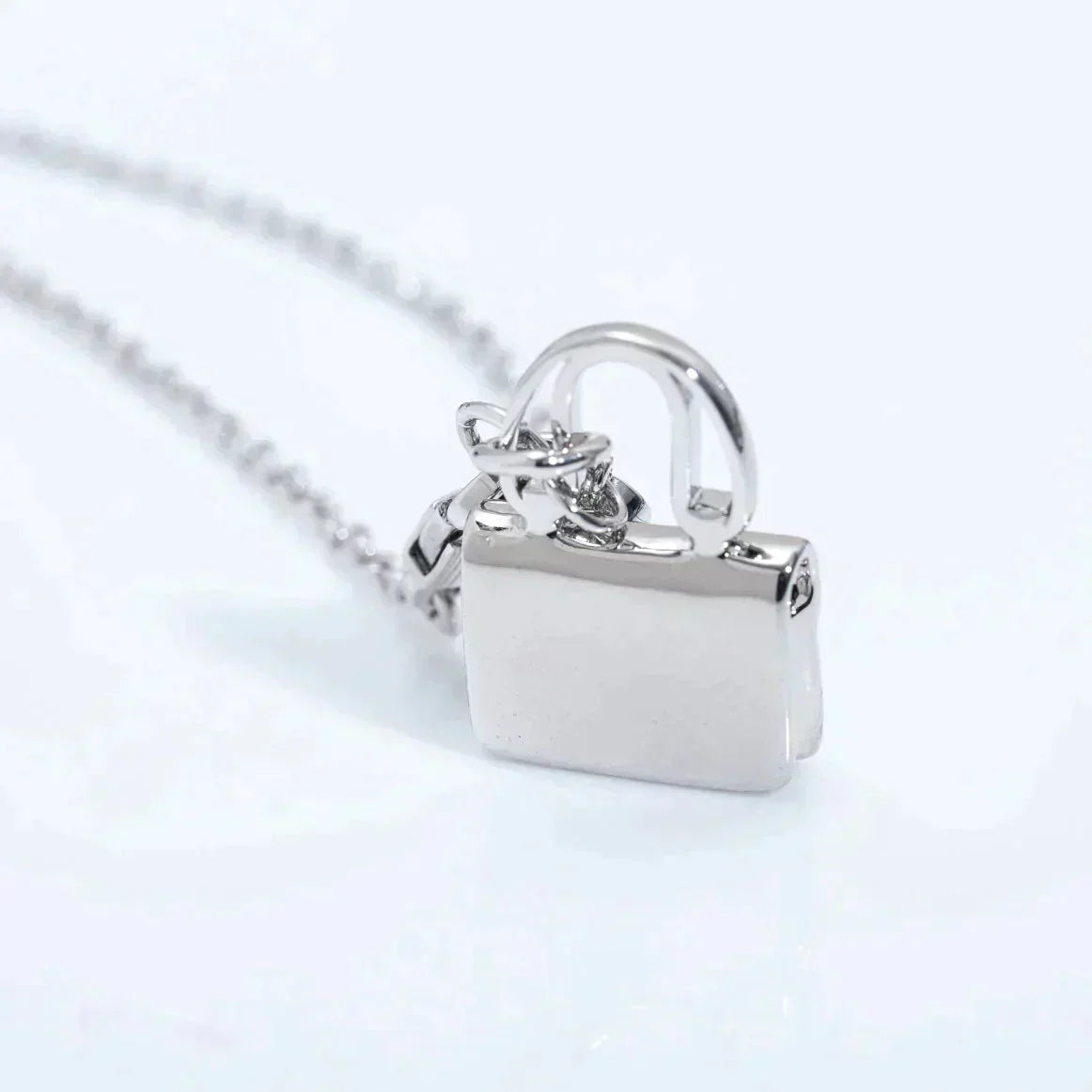 [Noble Aura jewelry]AMULETTE PEDANT SILVER NECKLACE