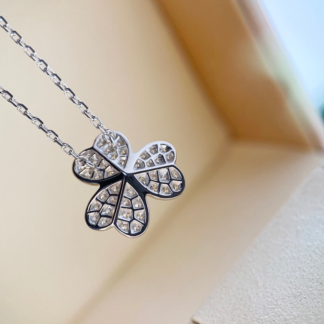 [Noble Aura jewelry]CLOVER DIAMOND NECKLACE SILVER
