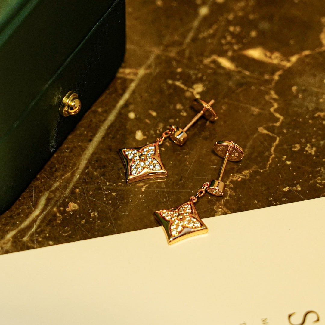 [Noble Aura jewelry]STAR DIAMONDS EARRINGS GOLD