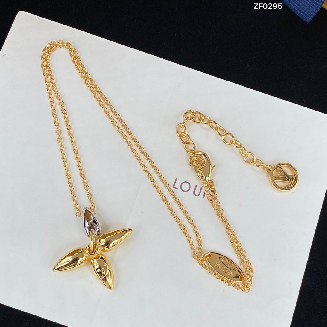 [Noble Aura jewelry]LOUISETTE PEDANT GOLD NECKLACE