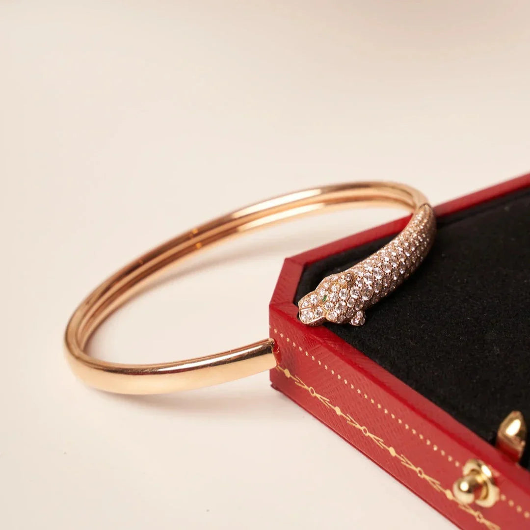 [Noble Aura jewelry]PANTHERE HALF DIAMOND OPEN BRACELET