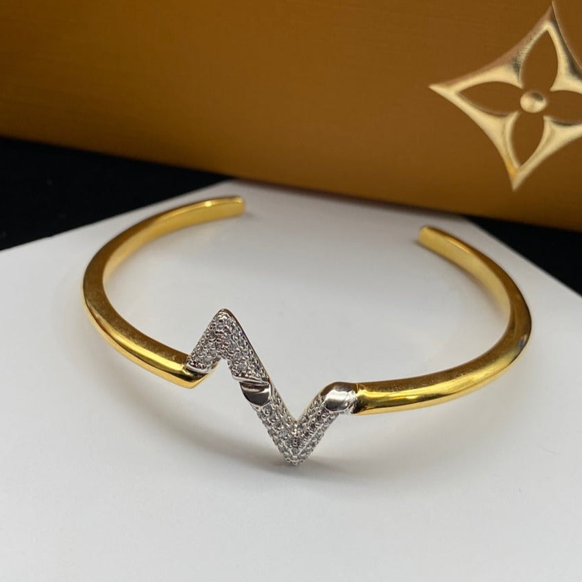 [Noble Aura jewelry]VOLTE UPSITE DOWN DIAMOND GOLD OPEN BRACELET