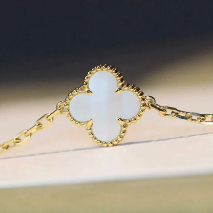 [Noble Aura jewelry]CLOVER 20 MOTIFS WHITE MOP NECKLACE
