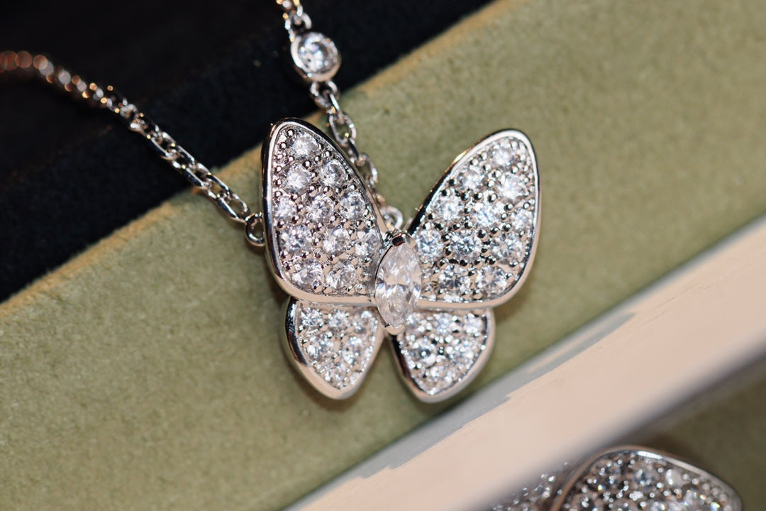[Noble Aura jewelry]BUTTERFLY DIAMOND NECKLACE