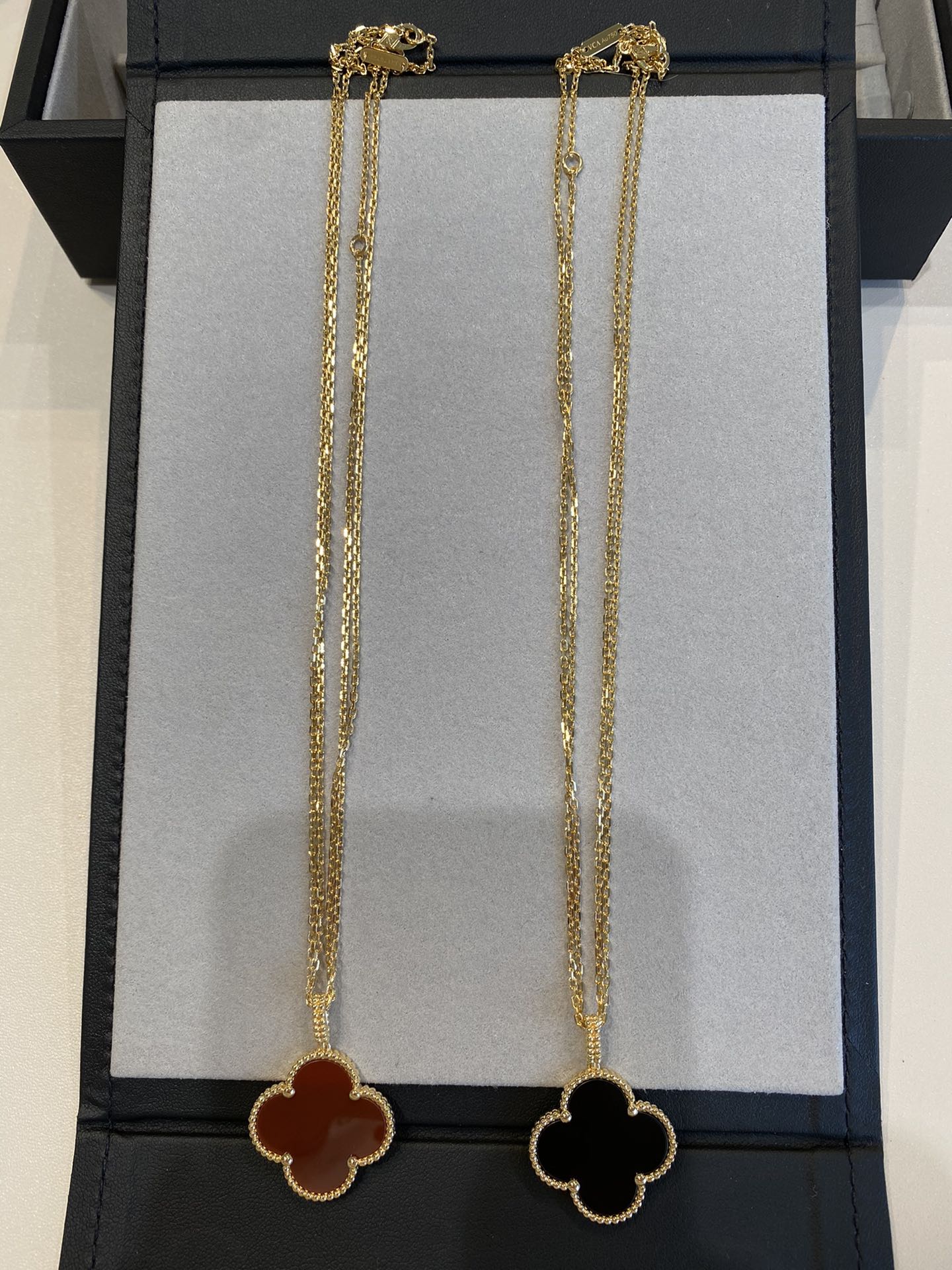 [Noble Aura jewelry]CLOVER 25MM NECKLACE GOLD CARNELIAN
