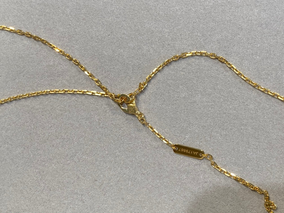 [Noble Aura jewelry]CLOVER 25MM NECKLACE GOLD CARNELIAN