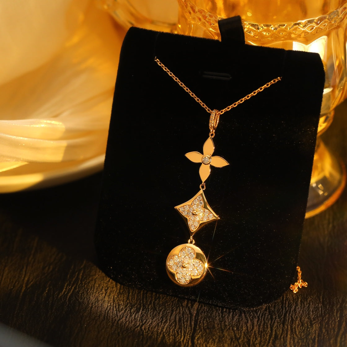 [Noble Aura jewelry]STAR AND SUN DIAMOND PINK GOLD NECKLACE