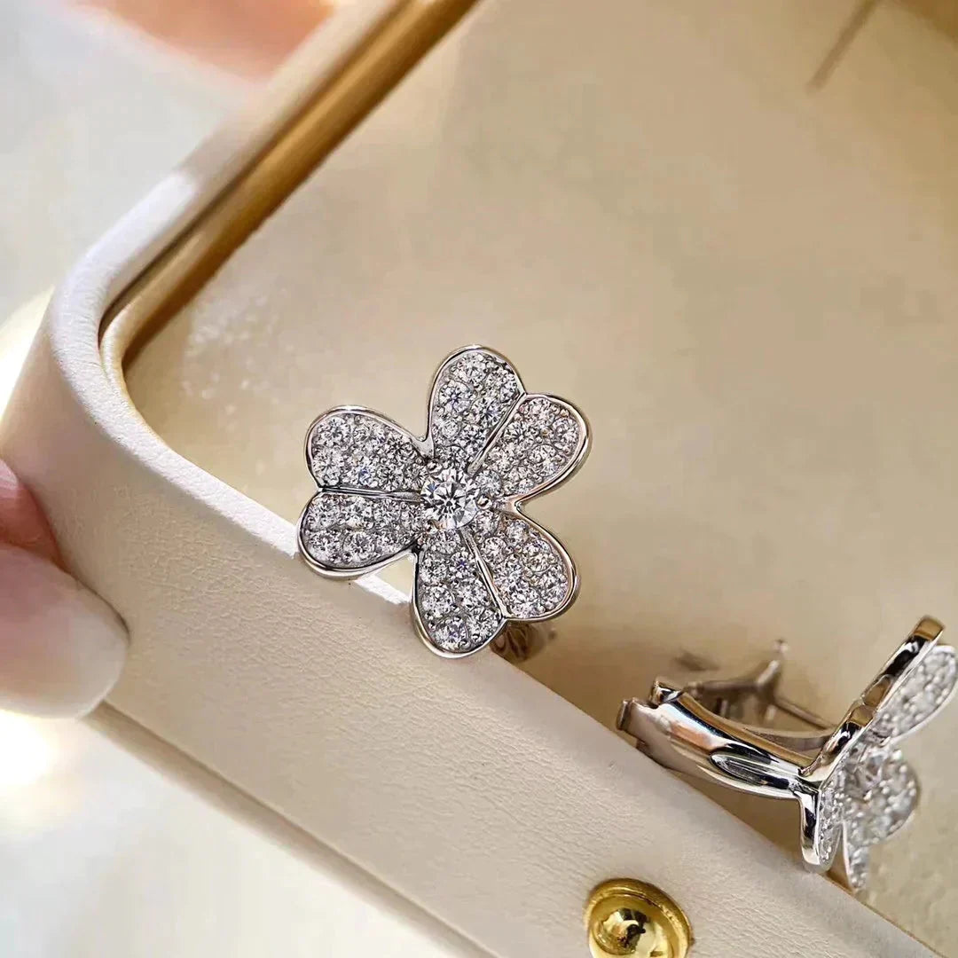 [Noble Aura jewelry]CLOVER COMOS DIAMOND EARRINGS SILVER