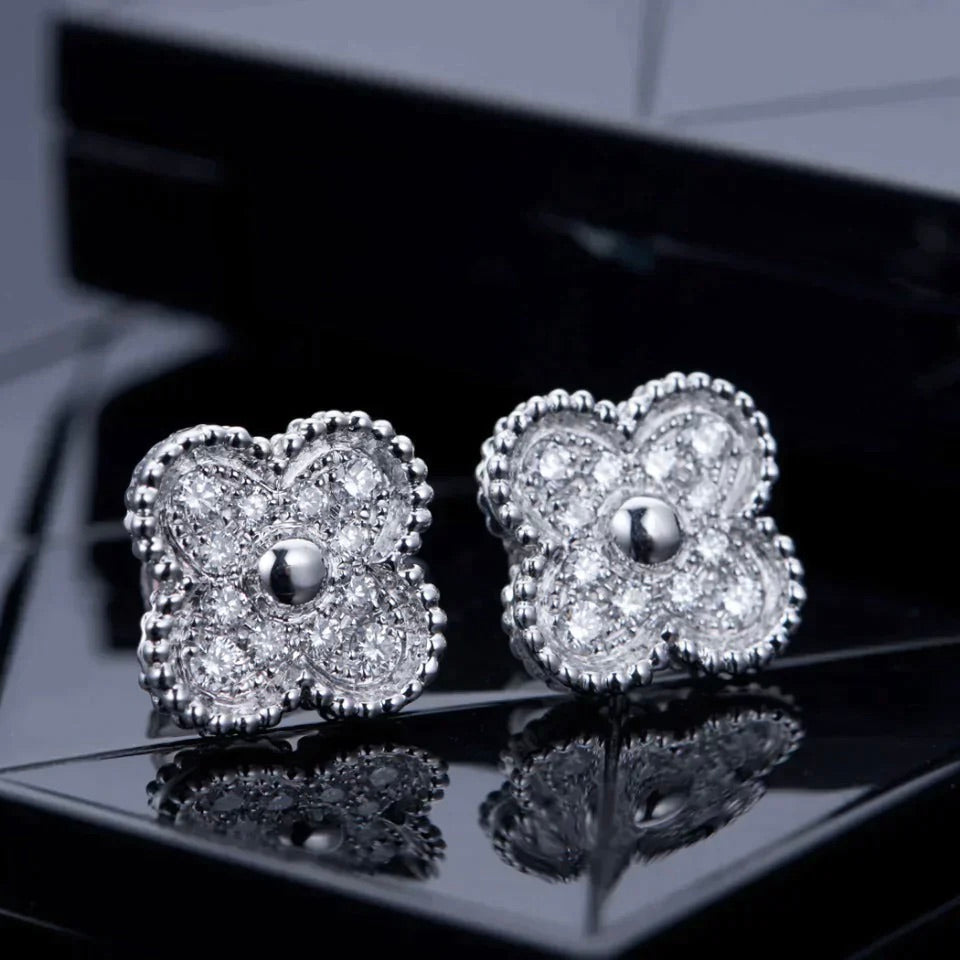 [Noble Aura jewelry]CLOVER 1 MOTIFS DIAMOND STUD EARRINGS SILVER