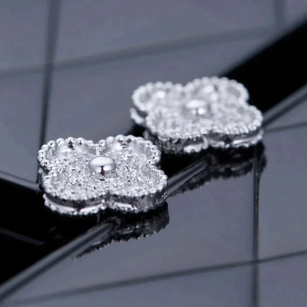[Noble Aura jewelry]CLOVER 1 MOTIFS DIAMOND STUD EARRINGS SILVER