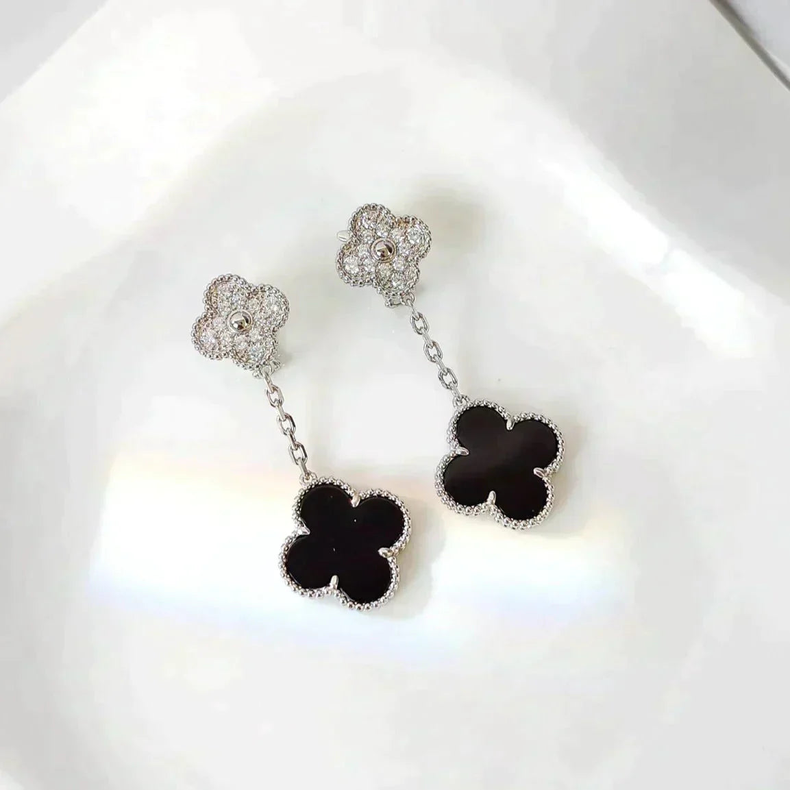 [Noble Aura jewelry]CLOVER 2 MOTIFS  DIAMOND ONYX EARRINGS SILVER