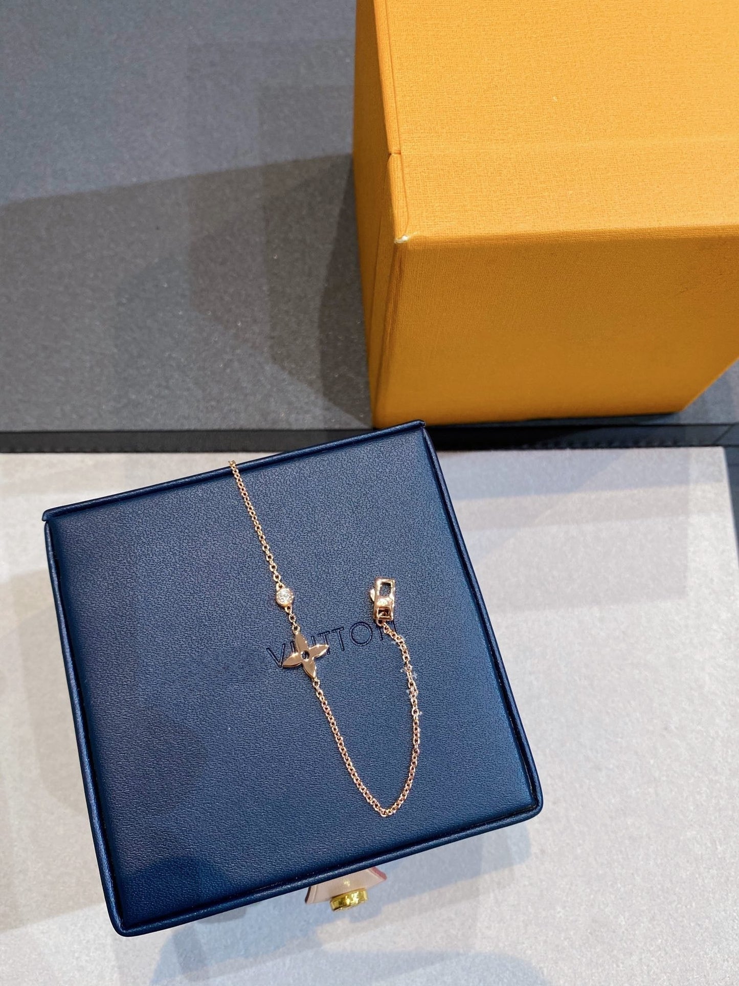 [Noble Aura jewelry]STAR DIAMOND PINK GOLD BRACELET