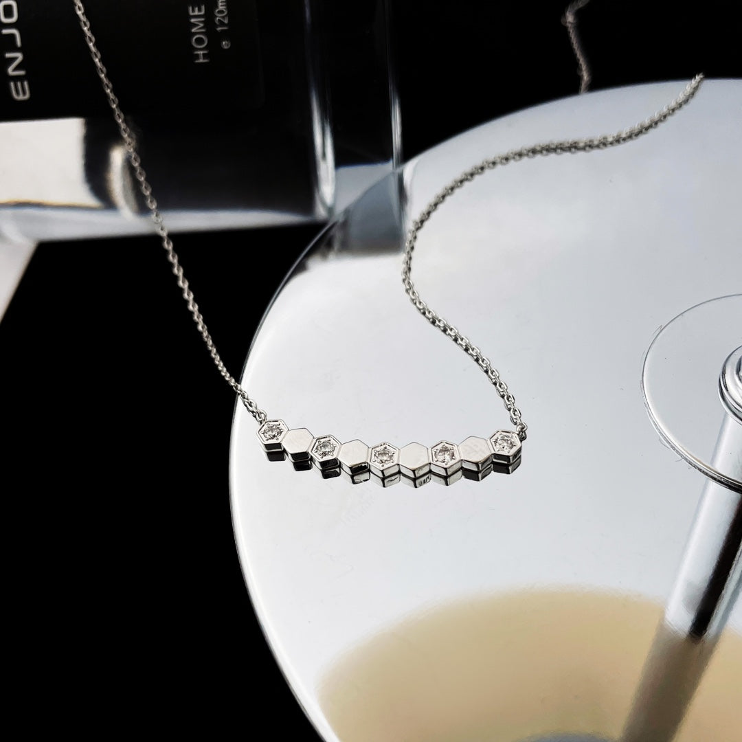 [Noble Aura jewelry]BEE MY LOVE DIAMOND NECKLACE