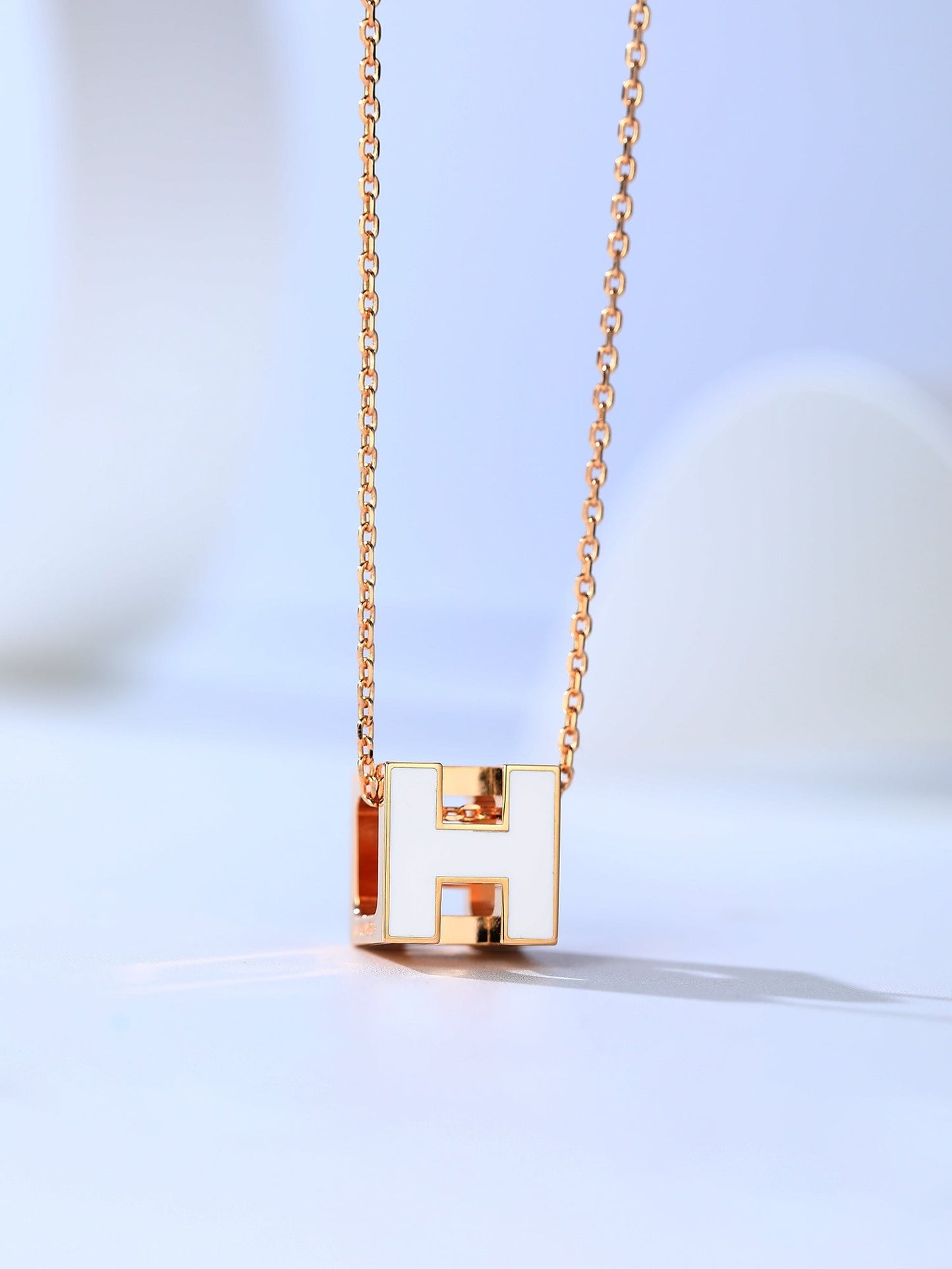 [Noble Aura jewelry]H CAGE PINK GOLD NECKLACE