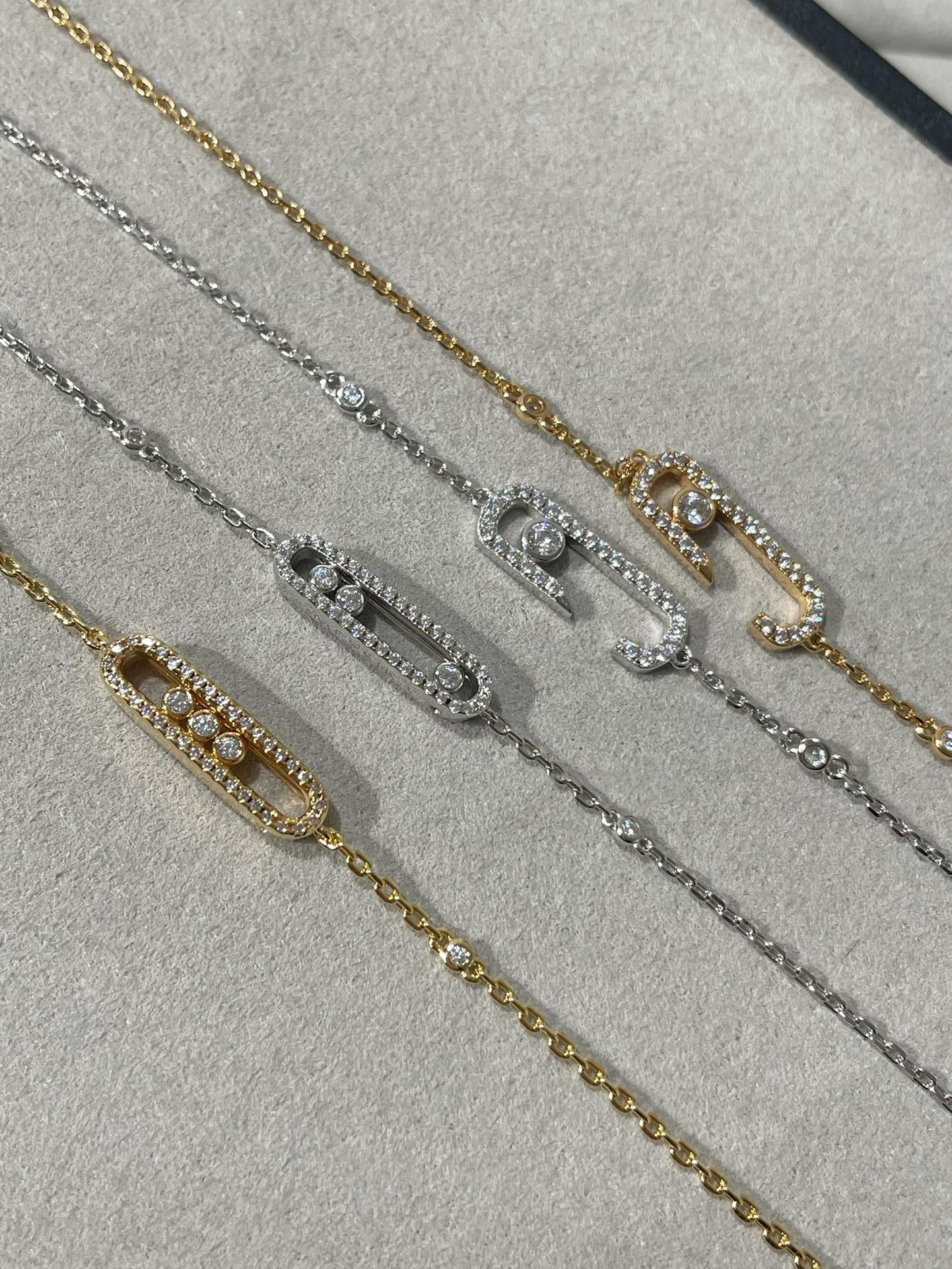 [Noble Aura jewelry]BABY MOVE DIAMOND BRACELET