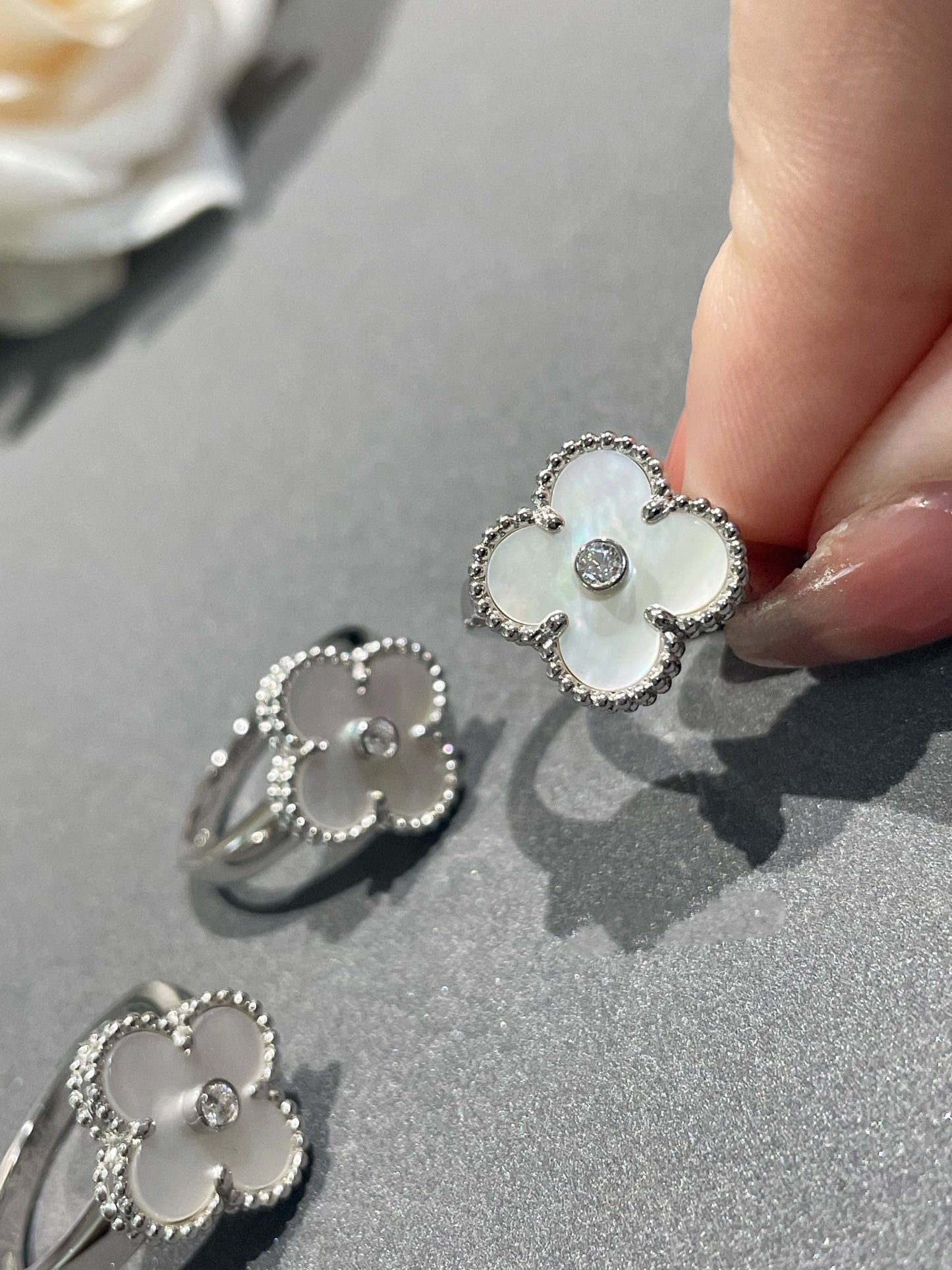 [Noble Aura jewelry]CLOVER SILVER MOP DIAMOND RING