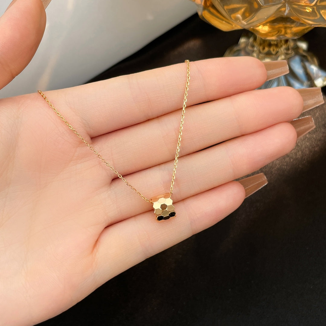 [Noble Aura jewelry]BEE MINI NECKLACE