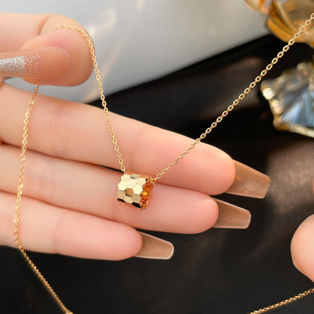 [Noble Aura jewelry]BEE MINI NECKLACE