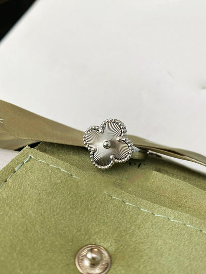 [Noble Aura jewelry]CLOVER SILVER RING
