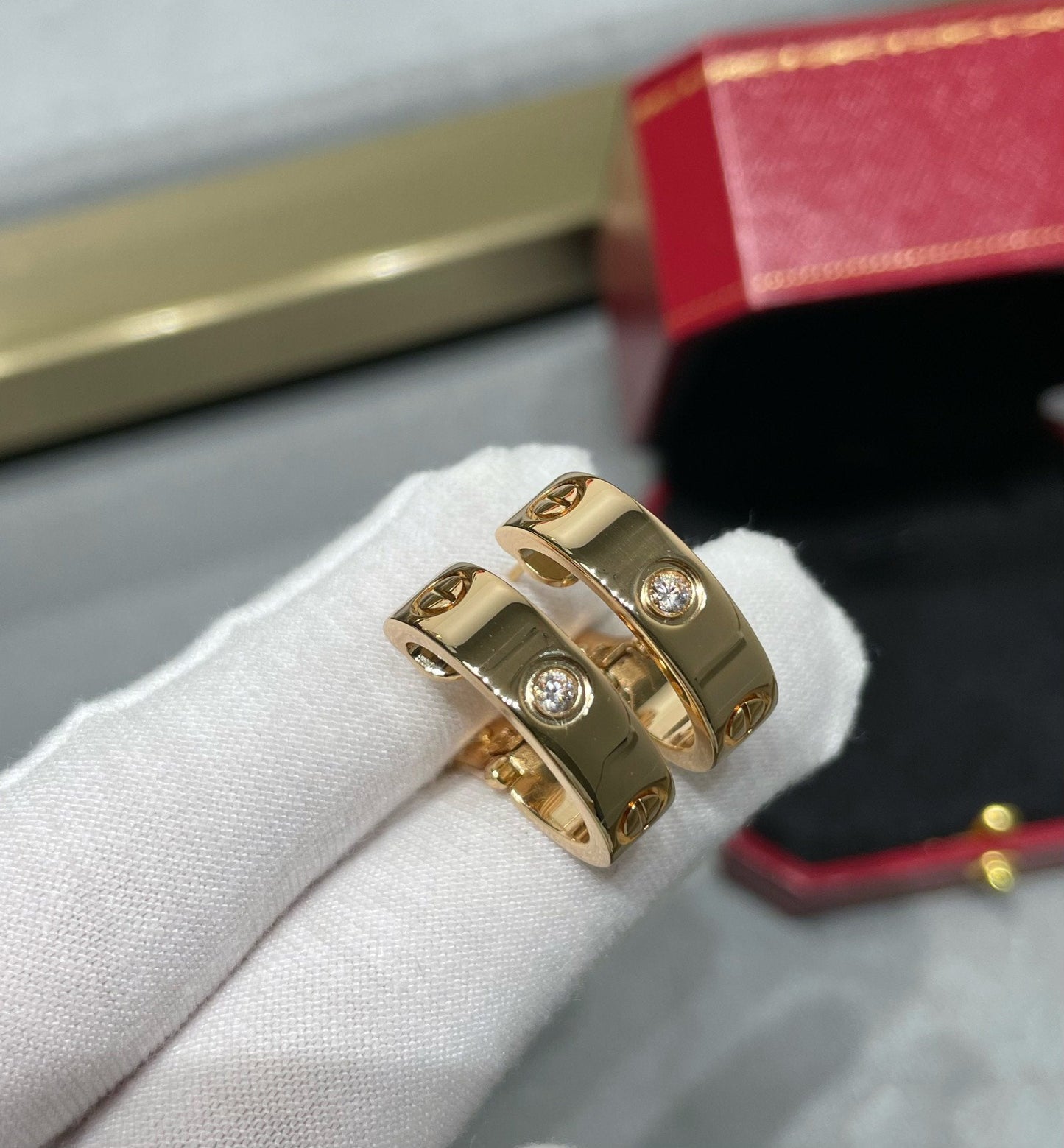 [Noble Aura jewelry]LOVE 5.5MM 1 DIAMOND EARRINGS