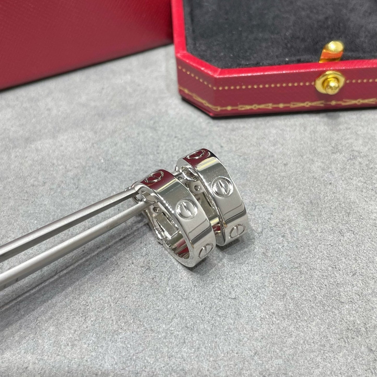 [Noble Aura jewelry]LOVE 5.5MM EARRINGS