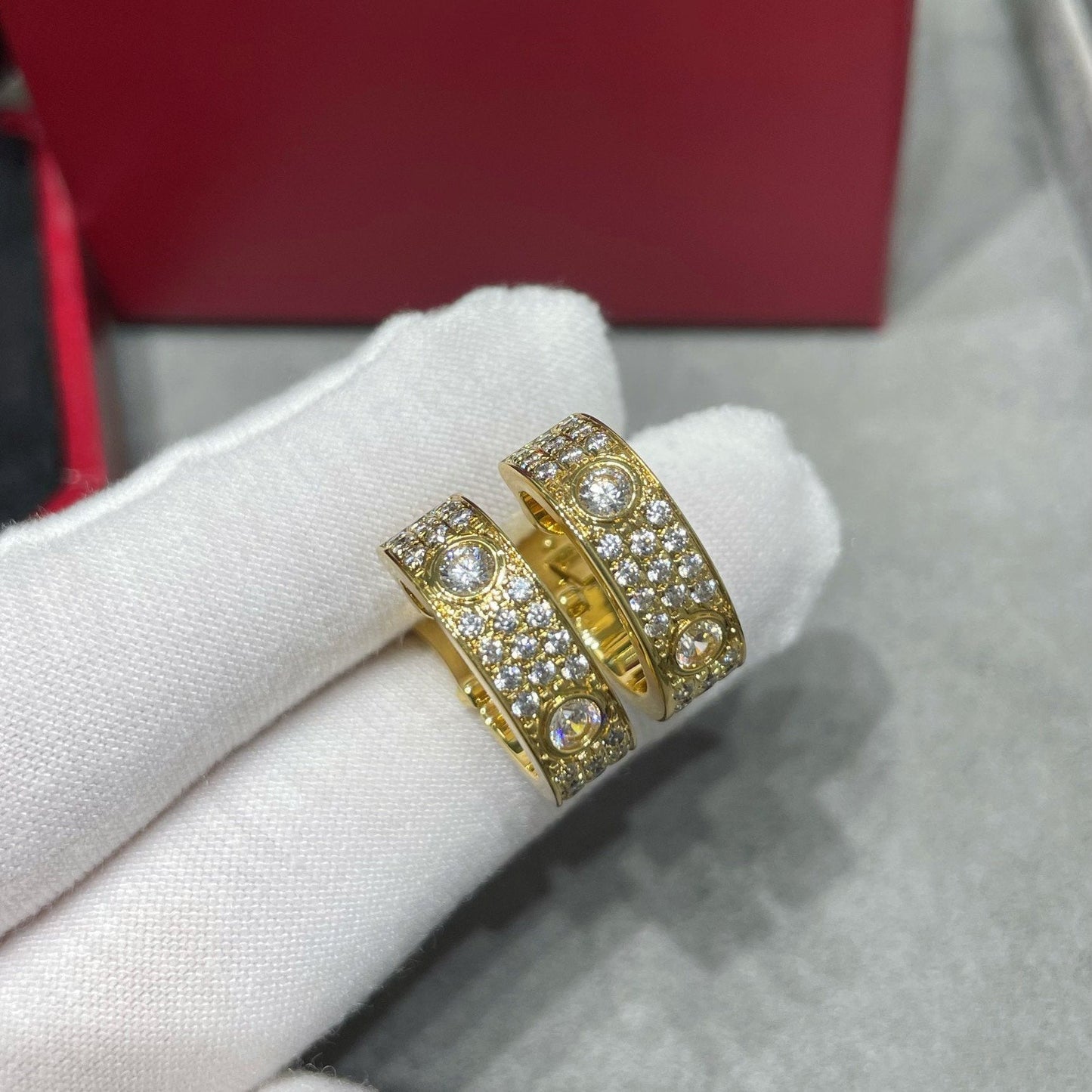 [Noble Aura jewelry]LOVE 5.5MM DIAMOND PAVED EARRINGS