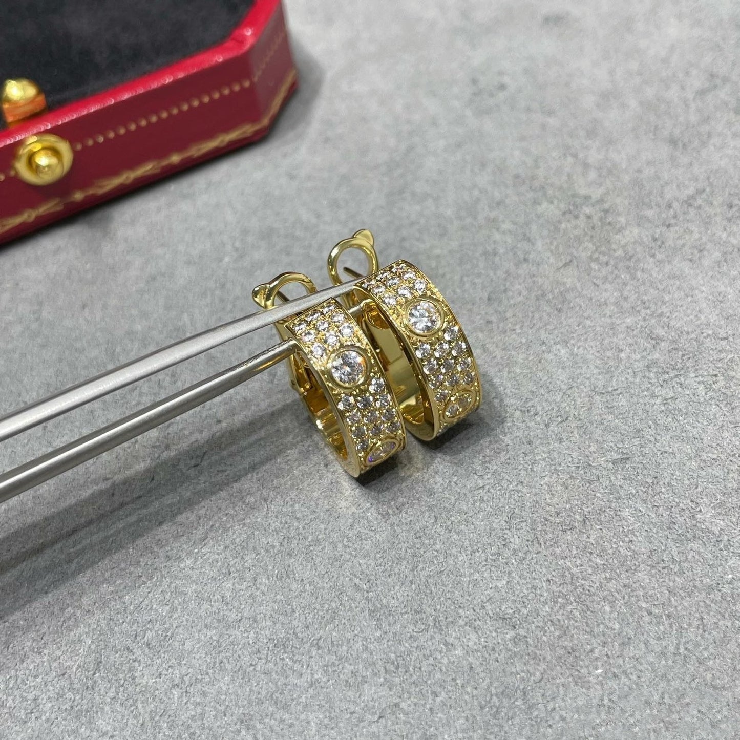 [Noble Aura jewelry]LOVE 5.5MM DIAMOND PAVED EARRINGS