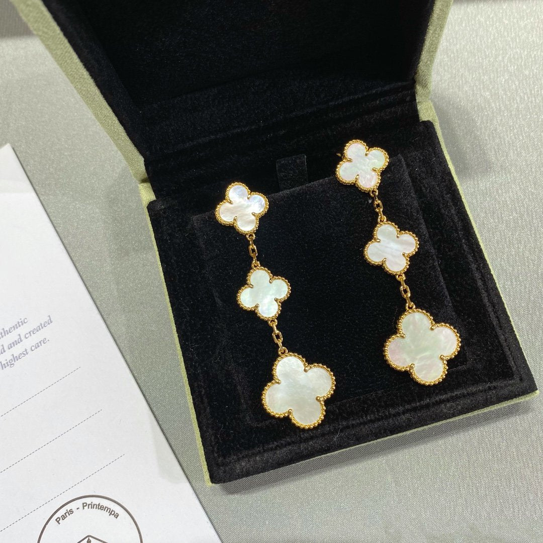 [Noble Aura jewelry]CLOVER MOP 3 MOTIFS GOLD EARRINGS