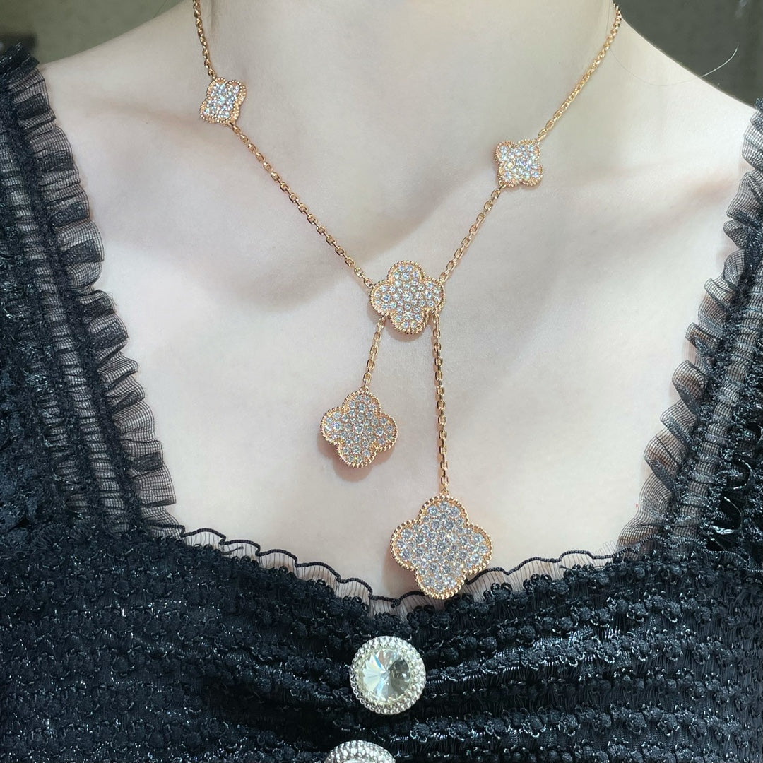 [Noble Aura jewelry]CLOVER 6 MOTIF DIAMOND PAVED NECKLACE