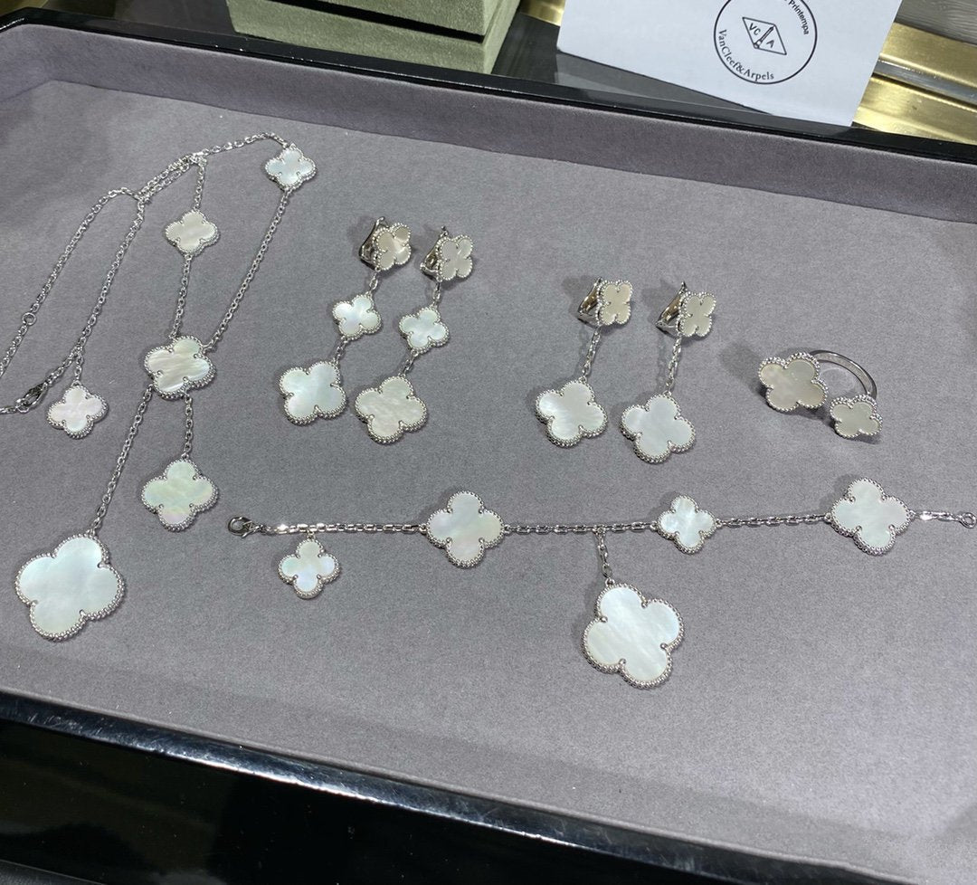 [Noble Aura jewelry]CLOVER 5 MOTIF WHITE MOP SILVER BRACELET