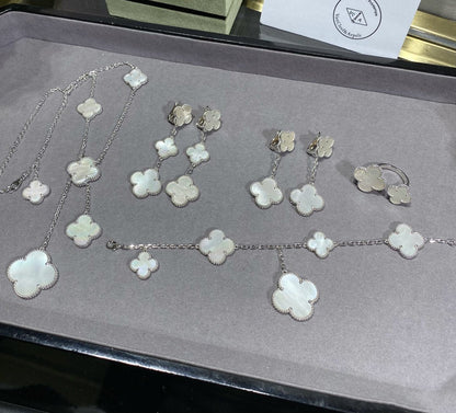 [Noble Aura jewelry]CLOVER 5 MOTIF WHITE MOP SILVER BRACELET