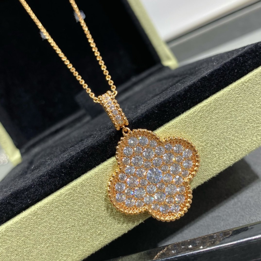 [Noble Aura jewelry]CLOVER 25MM LARGE PEDANT DIAMOND PAVED LONG NECKLACE
