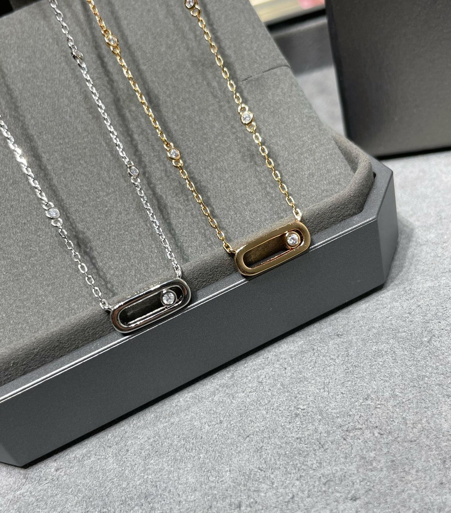[Noble Aura jewelry]MOVE UNO DIAMOND NECKLACE