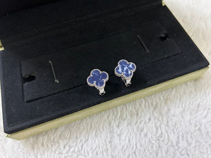 [Noble Aura jewelry]CLOVER PIETERSITE MEDIUM STUD EARRINGS